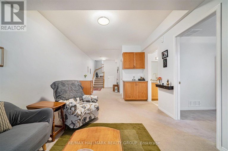 28796114/7-maple-park-private/upper-hunt-club/ottawa/ontario/K1T4A6_22