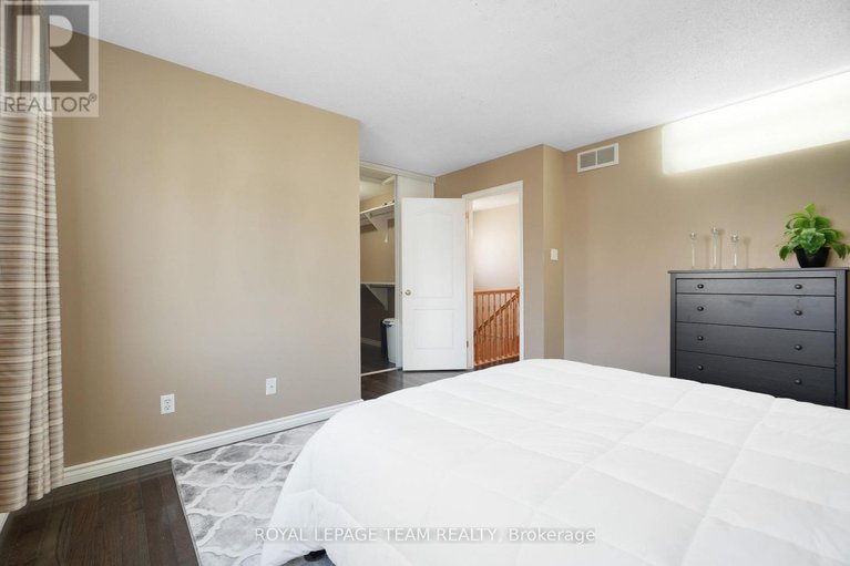 29650205/29-apple-creek-crescent/emerald-meadowstrailwest/ottawa/ontario/K2M2N3_24