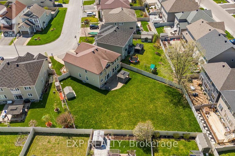 28070660/537-bretby-crescent/cedargrovefraserdale/ottawa/ontario/K2J5P9_44