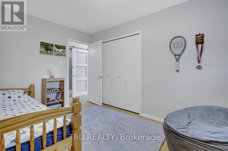 28334651/36-varley-drive/beaverbrook/ottawa/ontario/K2K1G2_32