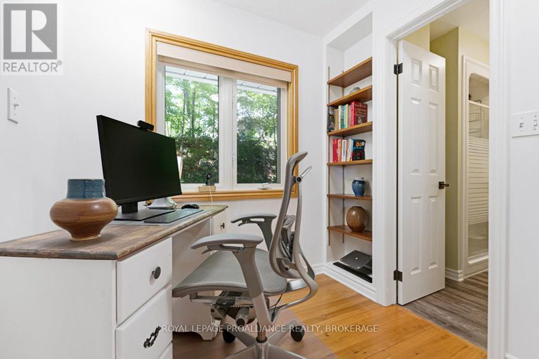 28457440/399-hardwood-ridge/lanark-highlands-dalhousie-twp/lanark-highlands/ontario/K0G1K0_28