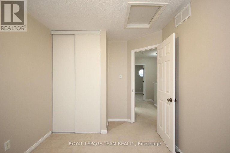 29564230/139-oakfield-crescent/longfields/ottawa/ontario/K2J5H8_21