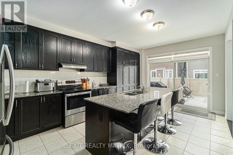 29624388/350-sweetclover-way/avalon-west/ottawa/ontario/K4A1E6_8