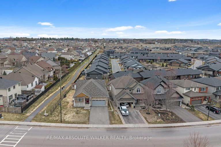 29606716/272-sterling-street/clarencerockland-twp/clarence-rockland/ontario/K4K0H9_2