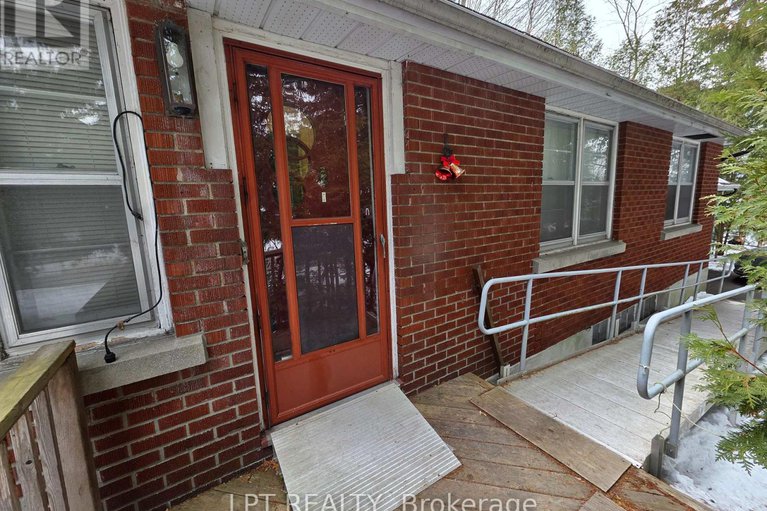 29429678/2306-lawn-avenue/woodroffe/ottawa/ontario/K2B7B4_2