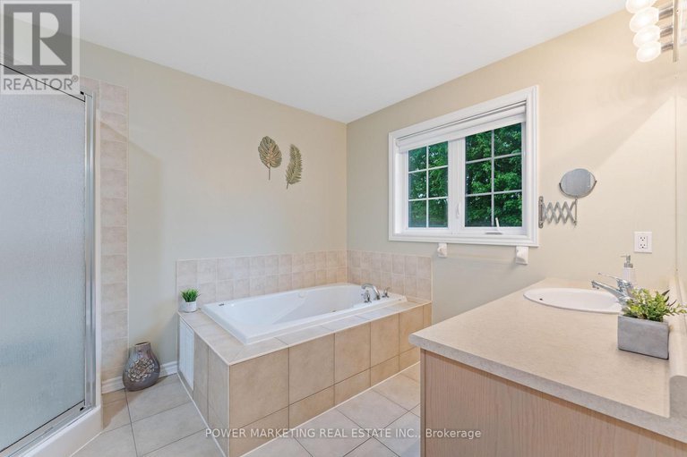 28518976/118-furness-way/barrhaven-east/ottawa/ontario/K2G7E4_20