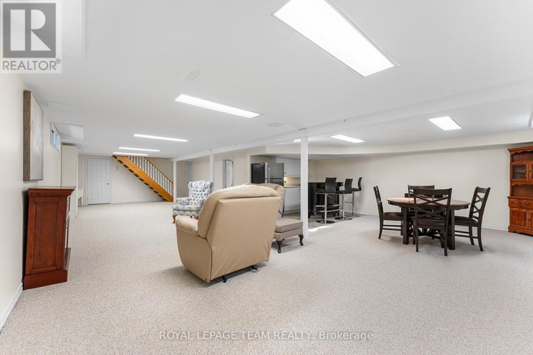 28943825/1-stillwater-drive/crystal-beach/ottawa/ontario/K2H5J9_30