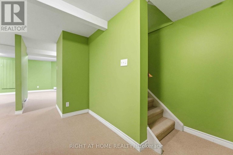 29541775/4-chisholm-court/beaverbrook/ottawa/ontario/K2K1E2_28