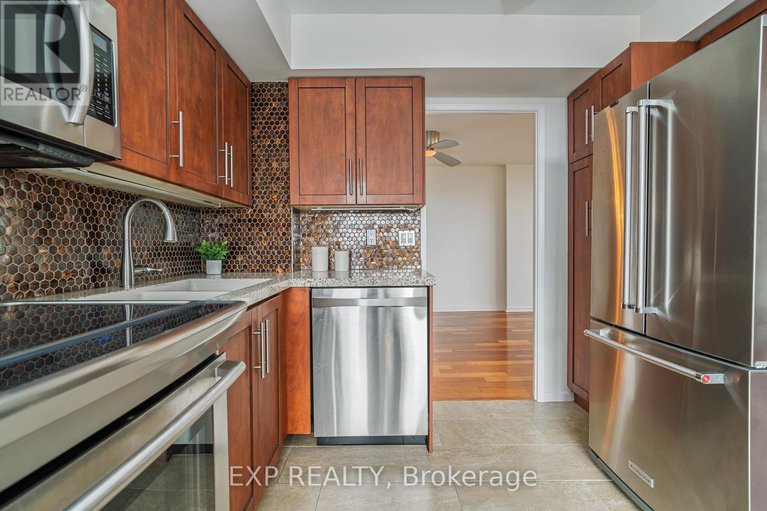 29256882/2305-1500-riverside-drive/riverview-park/ottawa/ontario/K1G4J4_14