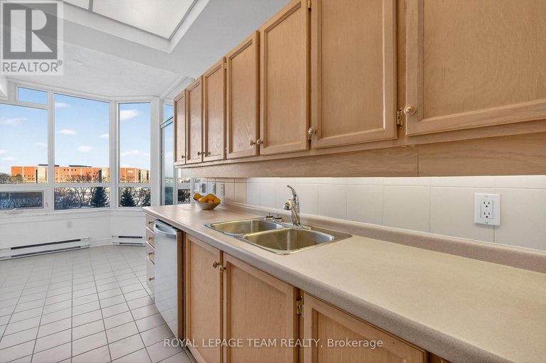 29358025/503-1480-riverside-drive/riverview-park/ottawa/ontario/K1G5H2_21