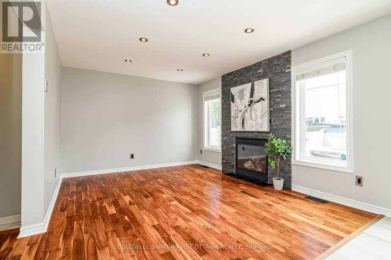 28387393/738-tramontana-place/stittsville-north/ottawa/ontario/K2S0E7_20