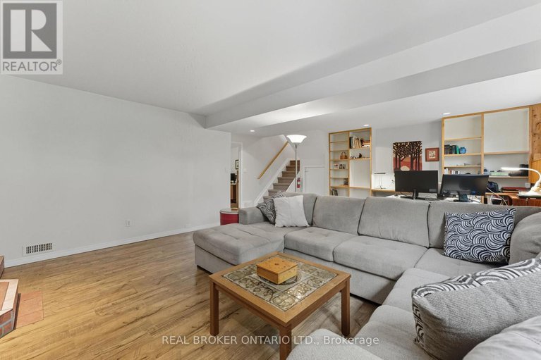 29420694/18-smith-road/north-grenville-twp-kemptville-south/north-grenville/ontario/K0G1T0_33