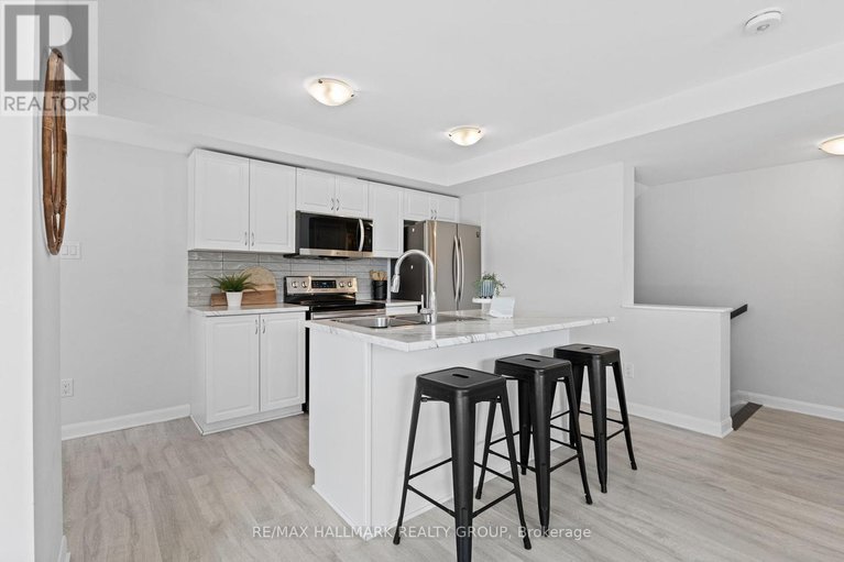 28585720/d-706-amberwing-private/avalon-west/ottawa/ontario/K4A5H5_12