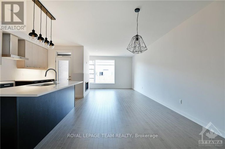 28504001/522-borbridge-avenue/riverside-southgloucester-glen/ottawa/ontario/K4M0H9_7