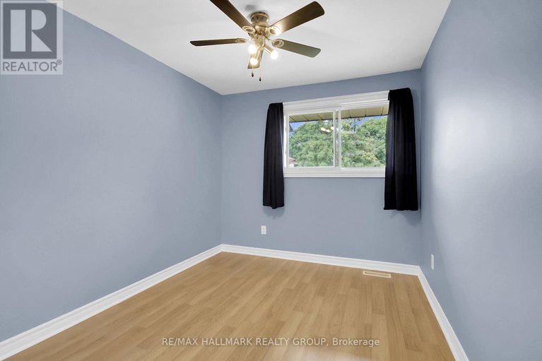 28981553/113-2570-southvale-crescent/sheffield-glenindustrial-park/ottawa/ontario/K1B5B6_17