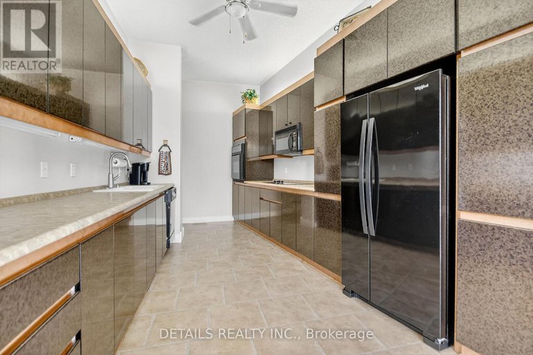 29023437/7-eagle-chase-court/cedargrovefraserdale/ottawa/ontario/K2J3N5_19
