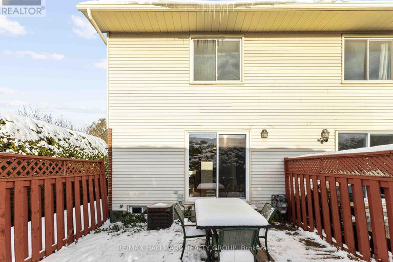 29324571/11-1160-shillington-avenue/carlington/ottawa/ontario/K1Z7Z4_24