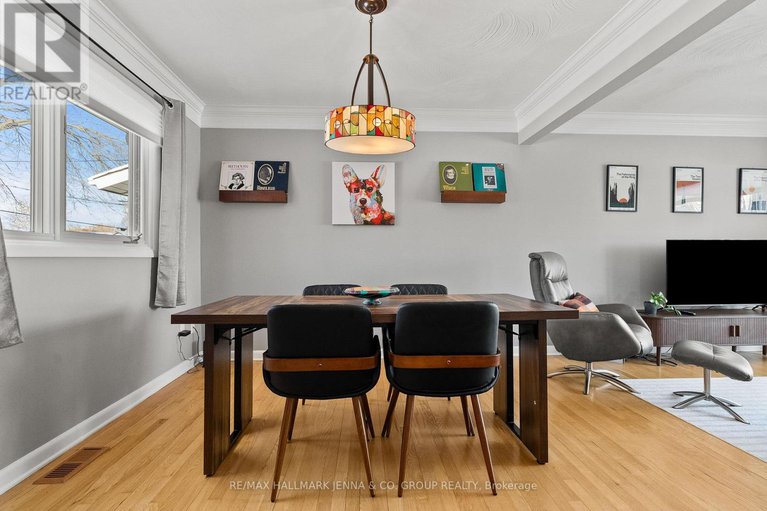 29393824/866-claude-street/castle-heightsrideau-high/ottawa/ontario/K1K2S6_10