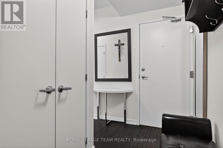 29131586/c-225-citiplace-drive/merivale-industrial-parkcitiplace/ottawa/ontario/K2E0C5_6