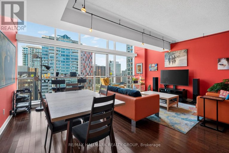 29682835/1401-134-york-street/lower-townbyward-market/ottawa/ontario/K1N1K8_12