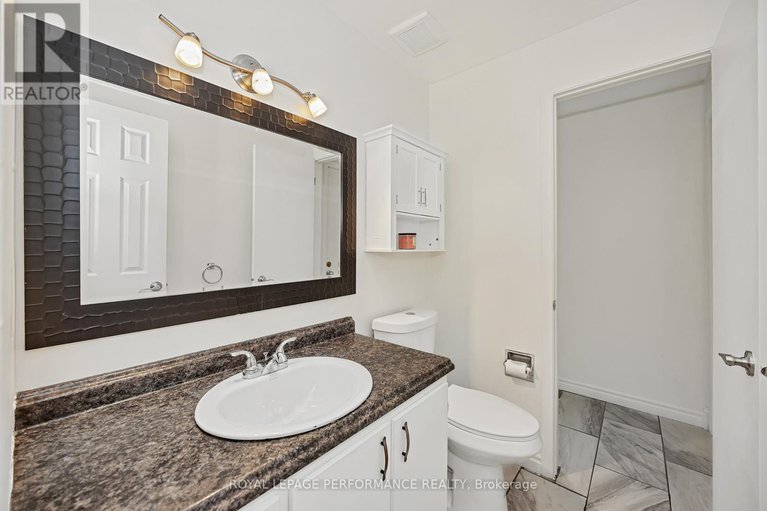 28901939/461-duvernay-drive/queenswood-heights-south/ottawa/ontario/K1E2N7_17