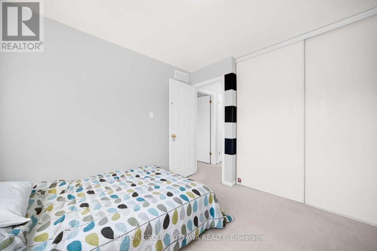 28741722/11-baypointe-crescent/barrhaven-east/ottawa/ontario/K2G6T8_27
