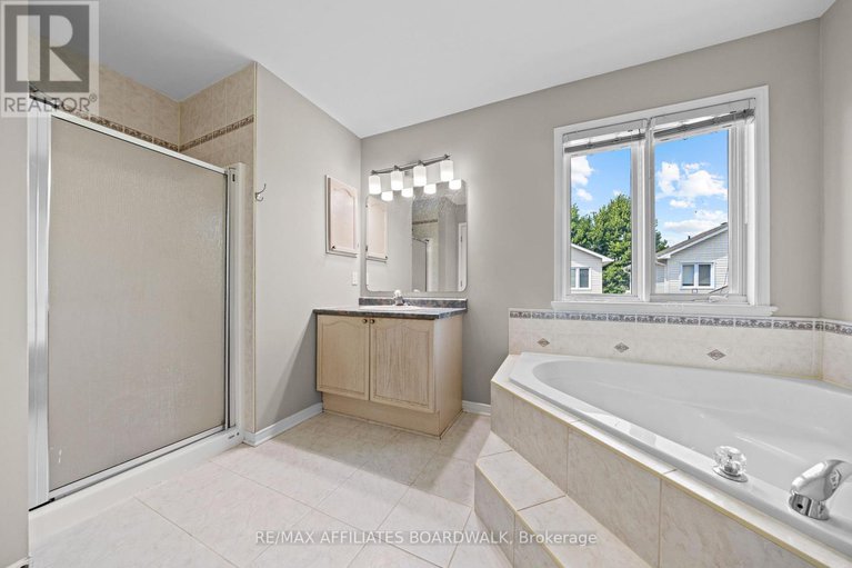 28620328/1056-rocky-harbour-crescent/riverside-southgloucester-glen/ottawa/ontario/K1V1V3_34