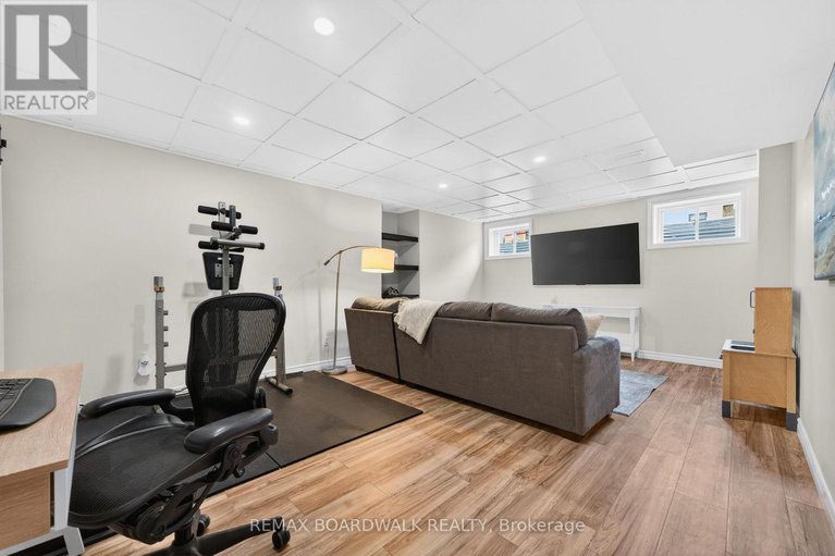 29665426/38-thunderbolt-street/emerald-meadowstrailwest/ottawa/ontario/K2V0L9_33