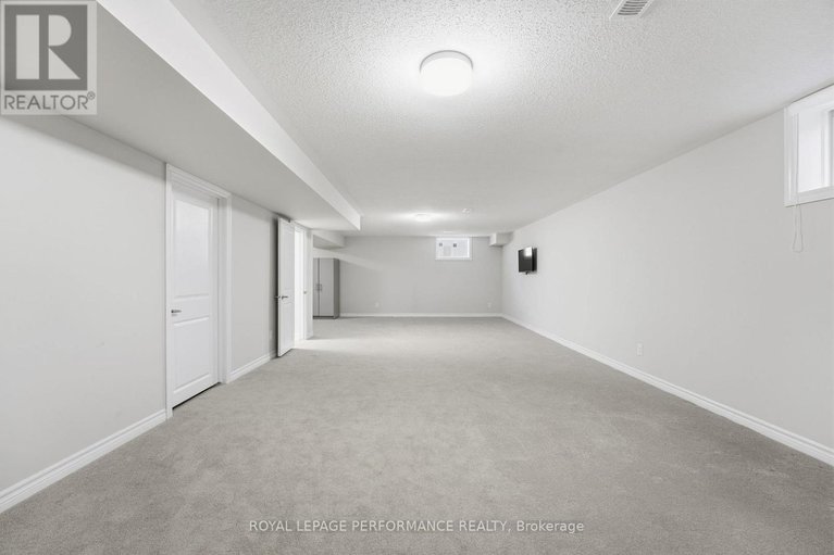 29330579/162-lumen-place/orleans-village/ottawa/ontario/K1W0T1_36