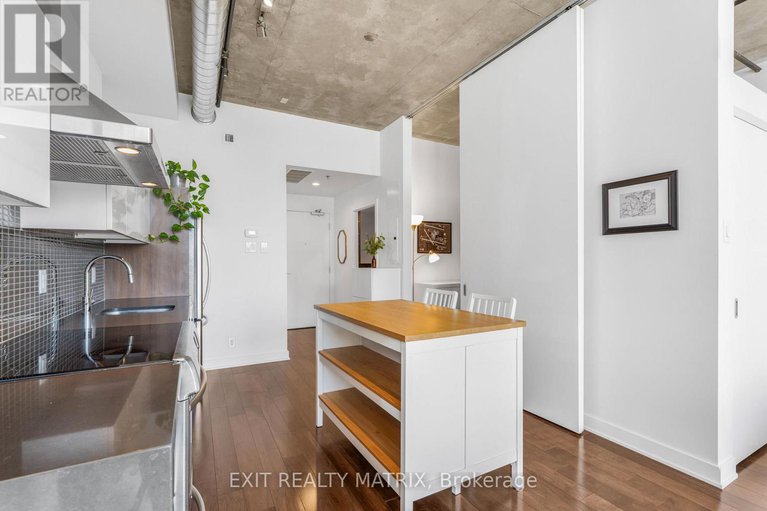 29096976/749-340-mcleod-street/ottawa-centre/ottawa/ontario/K2P1A4_11