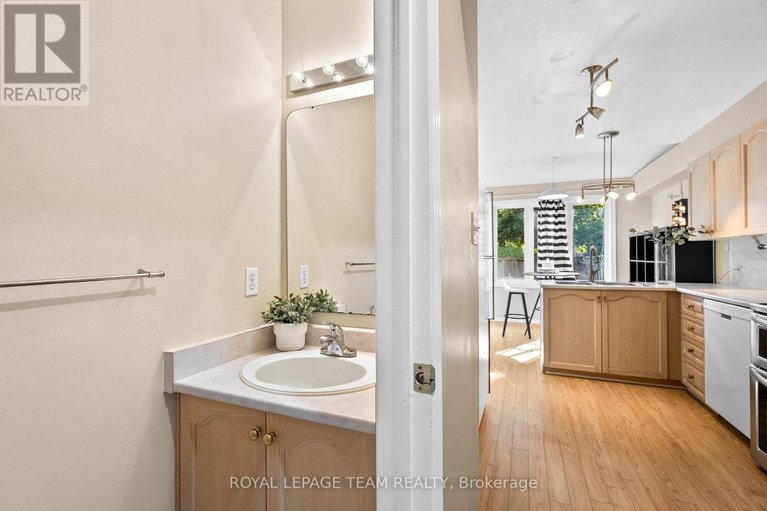 28867147/16-baton-court/katimavik/ottawa/ontario/K2L4C8_12