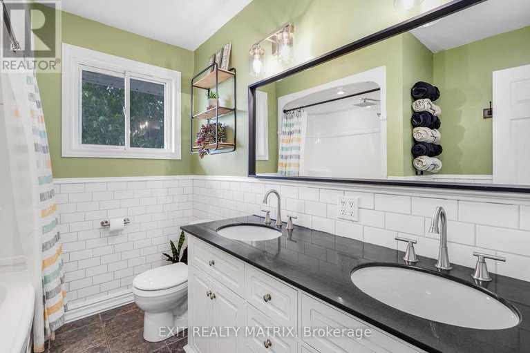 28829153/94-peel-street-e/alexandria/north-glengarry/ontario/K0C1A0_20