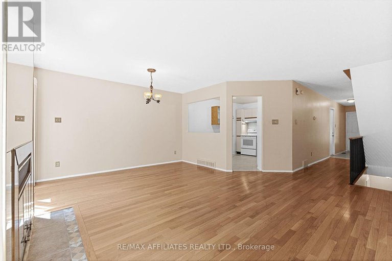 28528470/62-bridgewater-terrace/cedargrovefraserdale/ottawa/ontario/K2J3H4_7