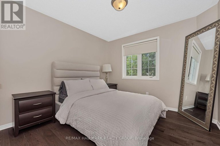 28595507/137-stedman-street/blossom-parkkemp-parkfindlay-creek/ottawa/ontario/K1T0B4_23