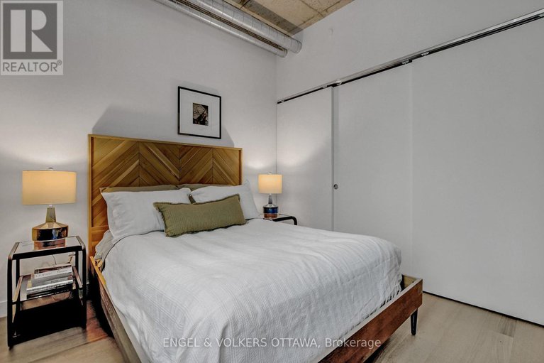 29437309/217-10-james-street/ottawa-centre/ottawa/ontario/K2P1T2_20