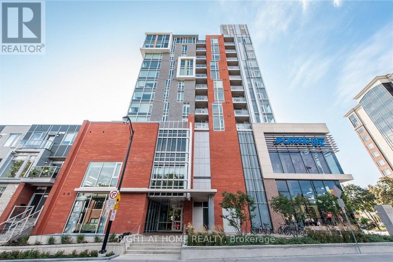 806 - 118 Holmwood Avenue