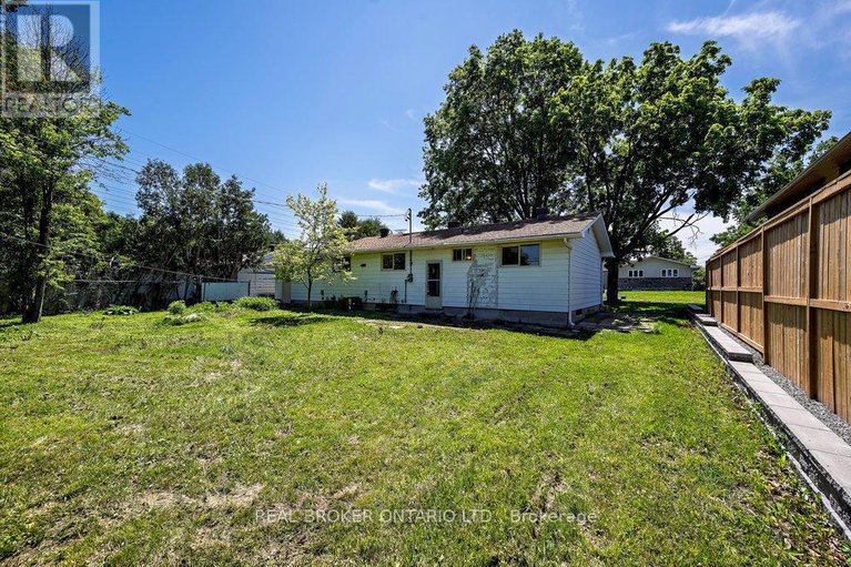 28389803/87-viewmount-drive/meadowlandscrestview/ottawa/ontario/K2G3B9_24