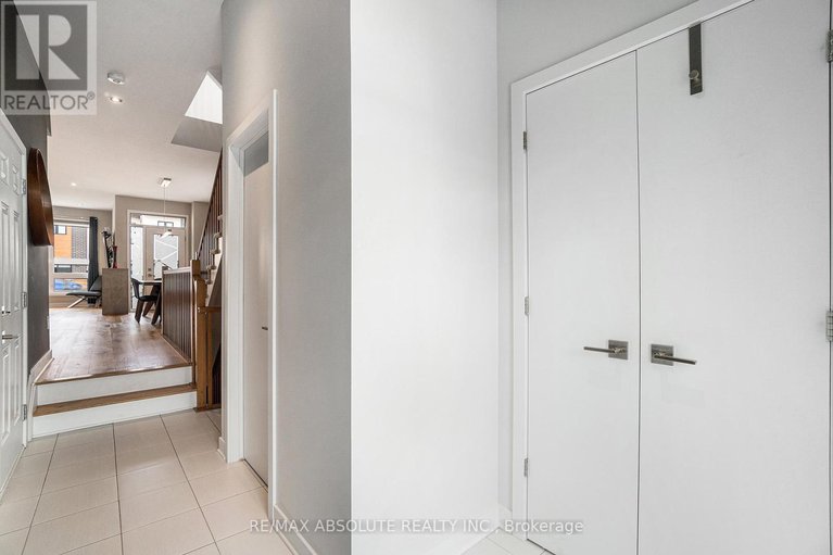 28491289/560-triangle-street-n/emerald-meadowstrailwest/ottawa/ontario/K2V0M5_3