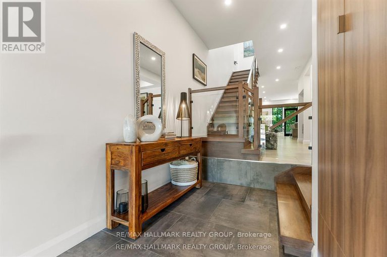 29052704/396-roosevelt-avenue/westboro-west/ottawa/ontario/K2A1Z3_7