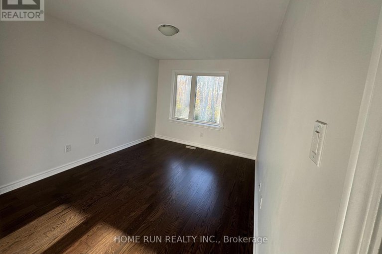 29038646/1016-eider-street/riverside-southgloucester-glen/ottawa/ontario/K4M1B2_20