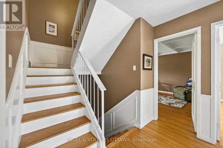 28865549/29-milne-crescent/beaverbrook/ottawa/ontario/K2K1H7_29
