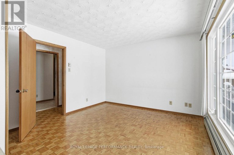 29233038/166-mccormick-road/alexandria/north-glengarry/ontario/K0C1A0_15