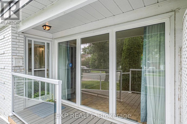 28500689/75-chesterton-drive/borden-farmstewart-farmcarleton-heightsparkwood-hills/ottawa/ontario/K2E5T5_29