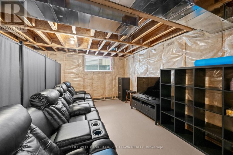 29585353/220-dave-smith-crescent/riverside-southgloucester-glen/ottawa/ontario/K4M0B7_34