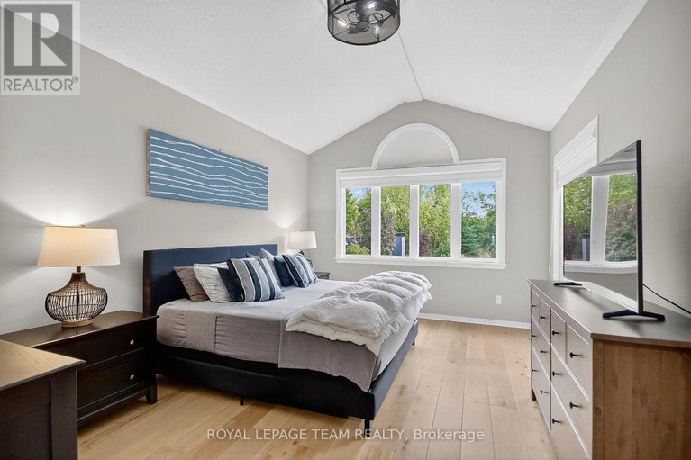 28888061/128-chenoa-way/stonebridge/ottawa/ontario/K2J0M2_23