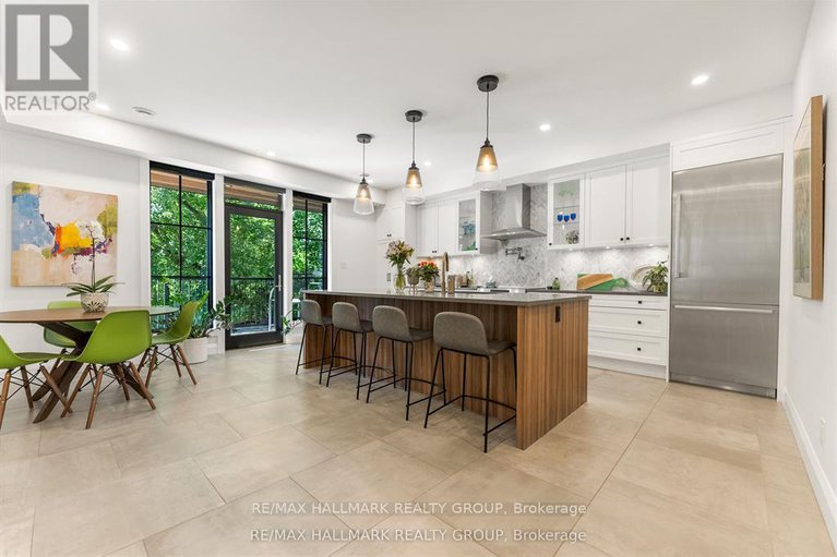 29052704/396-roosevelt-avenue/westboro-west/ottawa/ontario/K2A1Z3_15