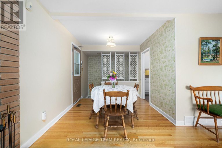 29135223/30-ellery-crescent/lynwood-village/ottawa/ontario/K2H6M6_12