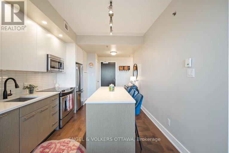 28893312/809-88-richmond-road/westborohampton-park/ottawa/ontario/K1Z0B1_4