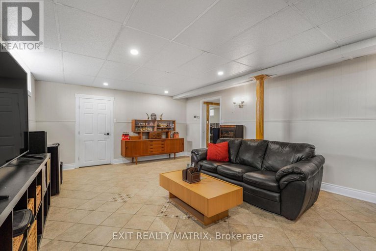 28913280/1895-clark-road/clarencerockland-twp/clarence-rockland/ontario/K4K1K7_24