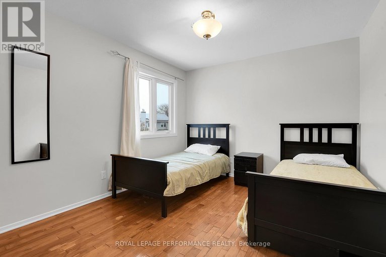 29213951/1646-sunview-drive/orleanssunridge/ottawa/ontario/K1C5C5_18